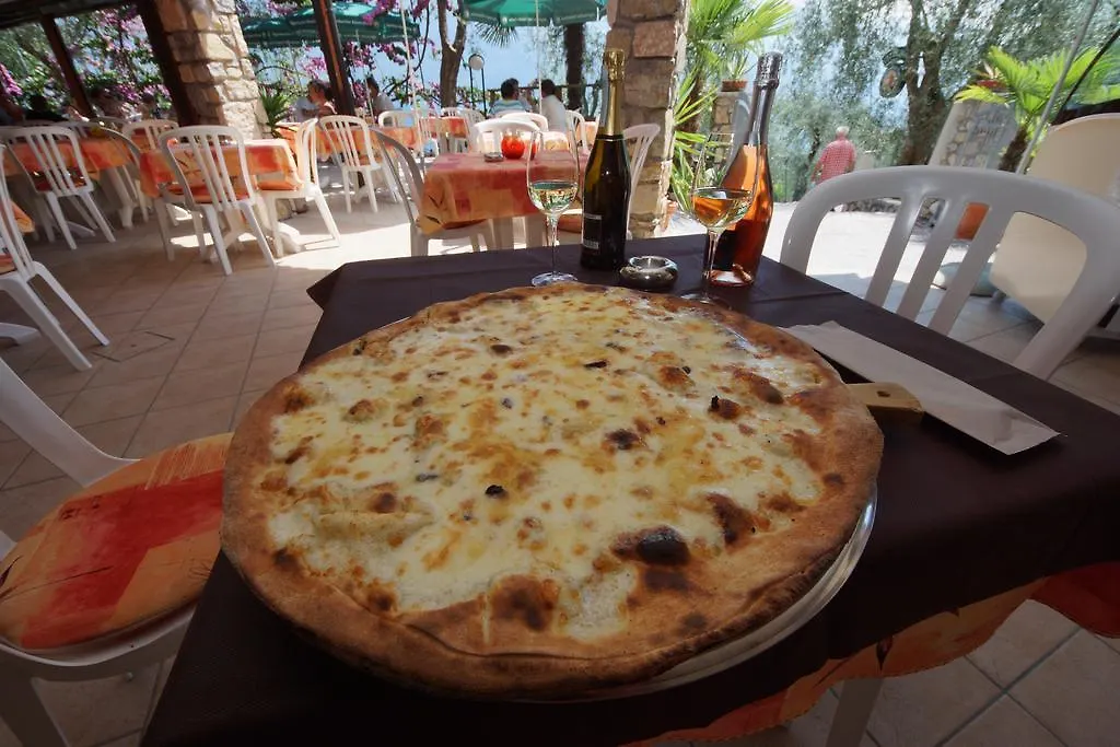 **  Hotel Augusta Garni Limone sul Garda Italien
