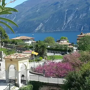 Grazia ** Limone sul Garda
